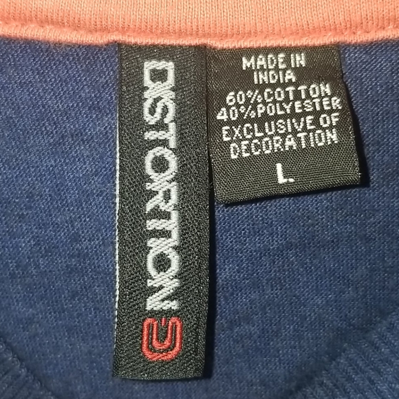 Distortion tee - Picture 2 of 2